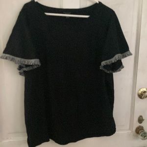 Black Ann Taylor tee